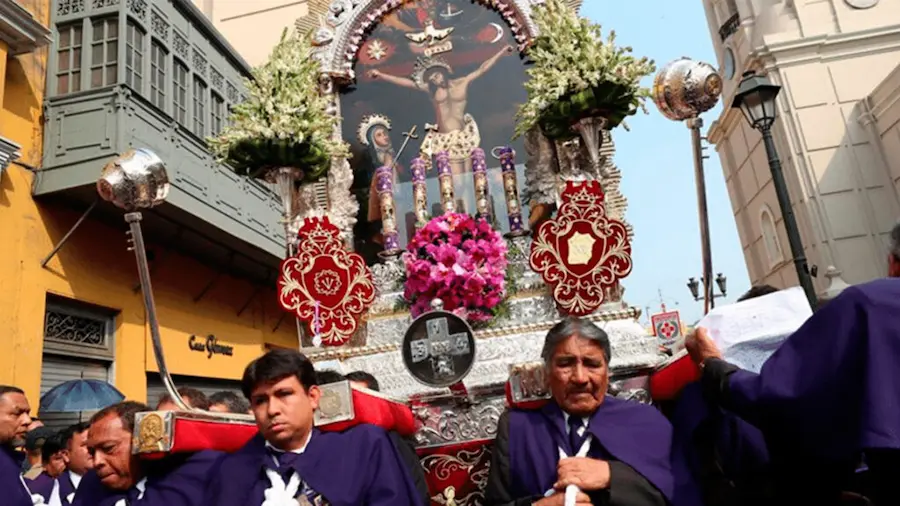 How Is Señor de los Milagros Celebrated?