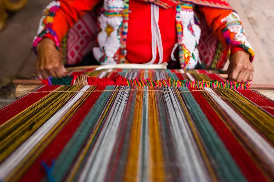 Traditional arts, textiles and craftsmanship