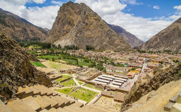 The last living Inca Town Ollantaytambo city history